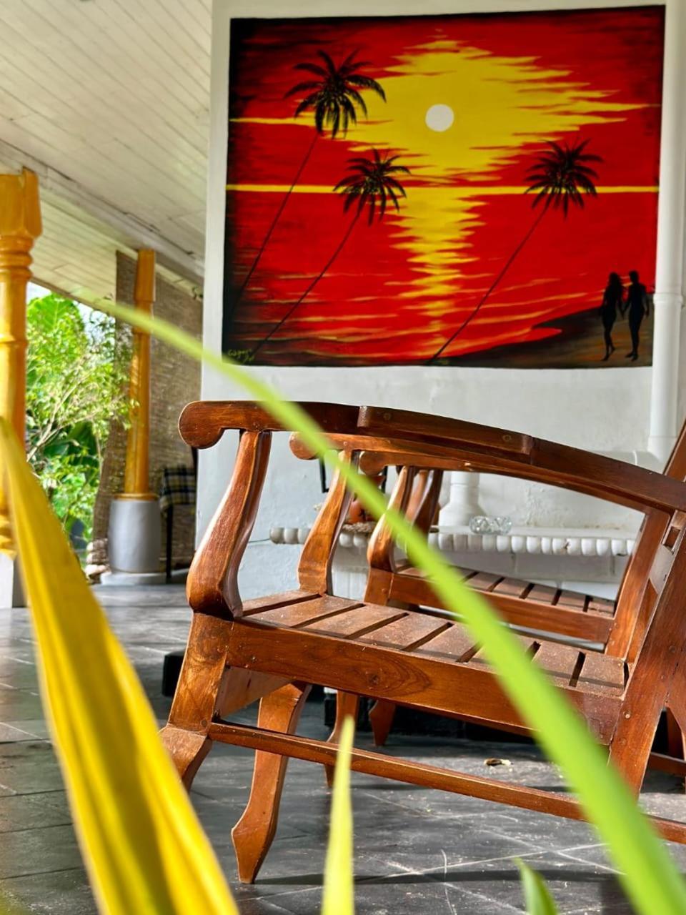Villa Sunny Days Hikkaduwa Exteriör bild
